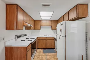 4050 4th St N, Saint Petersburg, FL 33703 - Photo 30