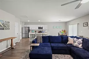 7580 Freesia Trce, Wesley Chapel, FL 33545 - Photo 6