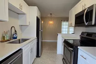 5712 Dartmouth Ave N, Saint Petersburg, FL 33710 - Photo 10