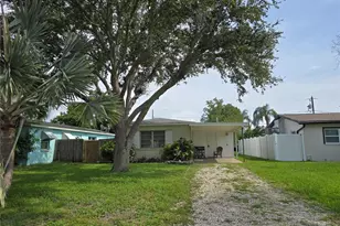 5712 Dartmouth Ave N, Saint Petersburg, FL 33710 - Photo 20