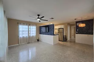 5712 Dartmouth Ave N, Saint Petersburg, FL 33710 - Photo 2