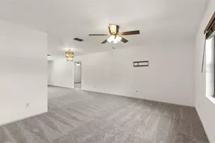 37216 Orange Blossom Ln, Dade City, FL 33525 - Photo 6