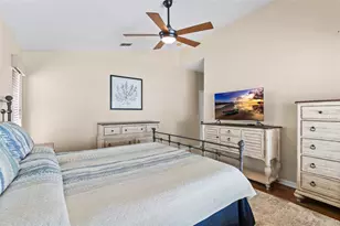 1674 Meadow Oak Ln, Tarpon Springs, FL 34689 - Photo 22