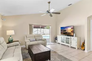 1674 Meadow Oak Ln, Tarpon Springs, FL 34689 - Photo 14