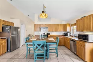 1674 Meadow Oak Ln, Tarpon Springs, FL 34689 - Photo 10