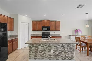 9625 Sage Creek Dr, Ruskin, FL 33573 - Photo 10