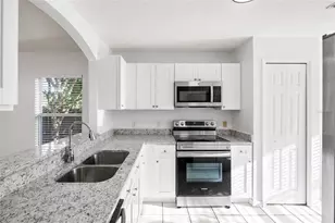 10001 Florence Ave N, Tampa, FL 33612 - Photo 6