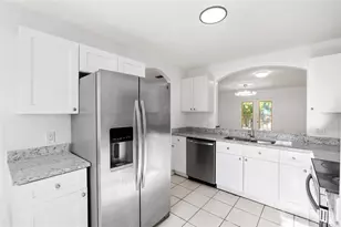 10001 Florence Ave N, Tampa, FL 33612 - Photo 10