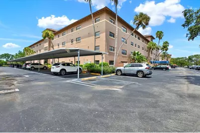 6100 Gulfport Boulevard S #111, Gulfport, FL 33707 - Photo 1