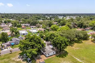469 Mohawk Ave, Lakeland, FL 33815 - Photo 2
