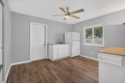 8153 Candlewoode Drive, Largo, FL 33773 - Photo 26