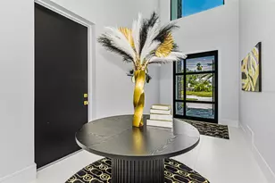 43 Dolphin Dr, Treasure Island, FL 33706 - Photo 6
