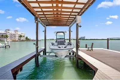 246 Bayside Drive, Clearwater Beach, FL 33767 - Photo 16