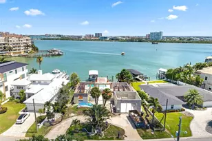 246 Bayside Dr, Clearwater Beach, FL 33767 - Photo 1