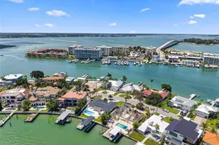 246 Bayside Dr, Clearwater Beach, FL 33767 - Photo 38