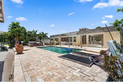 246 Bayside Drive, Clearwater Beach, FL 33767 - Photo 14