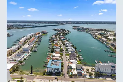 246 Bayside Drive, Clearwater Beach, FL 33767 - Photo 44