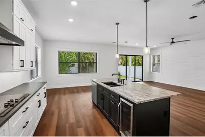 3819 71st Street N, Saint Petersburg, FL 33709 - Photo 8