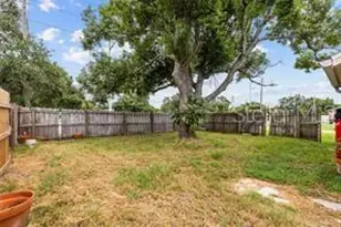 2196 Bell Cheer Dr, Clearwater, FL 33764 - Photo 10