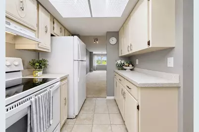 801 83rd Avenue N #309, Saint Petersburg, FL 33702 - Photo 6