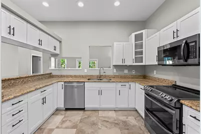 1513 E Park Circle, Tampa, FL 33610 - Photo 8