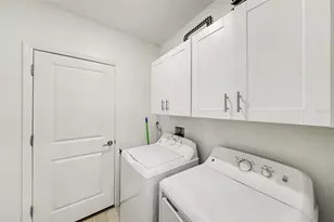 35194 Ackley Trce, Zephyrhills, FL 33541 - Photo 20