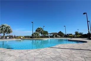 2504 Ladoga Dr, Lakeland, FL 33805 - Photo 10