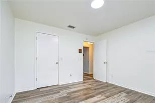 1101 Oakridge Manor Dr, Brandon, FL 33511 - Photo 22