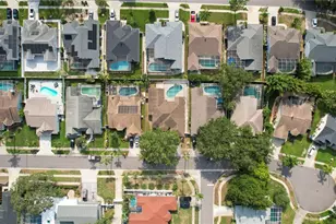 1690 Winners Cir, Tarpon Springs, FL 34689 - Photo 52