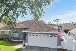 1690 Winners Cir, Tarpon Springs, FL 34689 - Photo 12