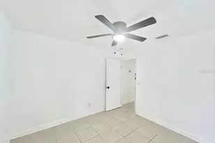 8004 N Marks St, Tampa, FL 33604 - Photo 20