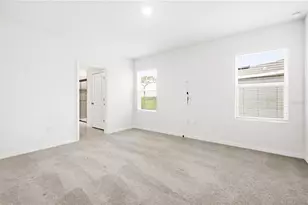 5635 Hollingworth Trl, Wesley Chapel, FL 33545 - Photo 20