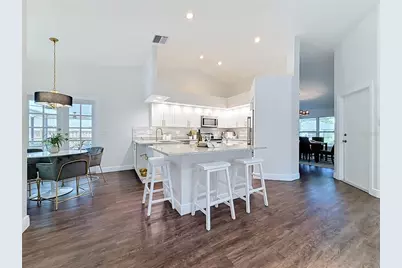3390 Lake Shore Lane, Clearwater, FL 33761 - Photo 10