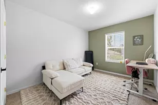 10828 Trailing Vine Dr, Tampa, FL 33610 - Photo 20