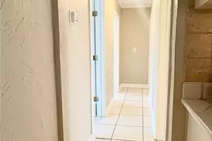 360 72nd Ave, Saint Petersburg, FL 33706 - Photo 10