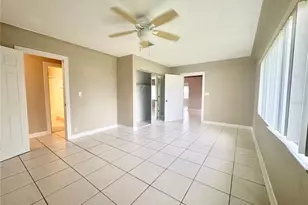 360 72nd Ave, Saint Petersburg, FL 33706 - Photo 18