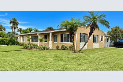 360 72nd Avenue, Saint Petersburg, FL 33706 - Photo 1