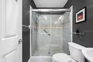 328 Bayview Dr NE, Saint Petersburg, FL 33704 - Photo 30