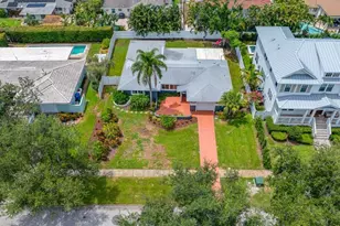 328 Bayview Dr NE, Saint Petersburg, FL 33704 - Photo 46