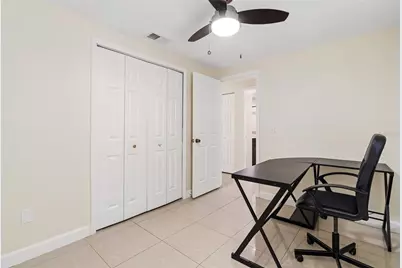 9014 Wheathill Way, Tampa, FL 33615 - Photo 8