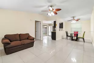 9014 Wheathill Way, Tampa, FL 33615 - Photo 2