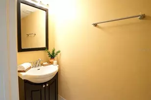2263 Fletchers Point Cir, Tampa, FL 33613 - Photo 14