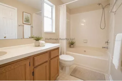 2263 Fletchers Point Circle, Tampa, FL 33613 - Photo 8