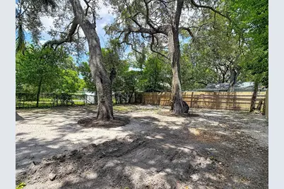 10009 N Florence Avenue, Tampa, FL 33612 - Photo 44