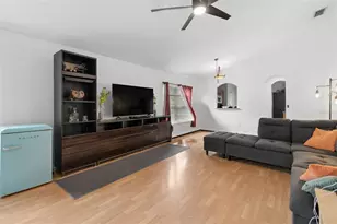 10731 Navigation Dr, Riverview, FL 33579 - Photo 6