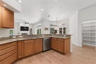 18811 Victor Manuel Dr, Lutz, FL 33548 - Photo 34