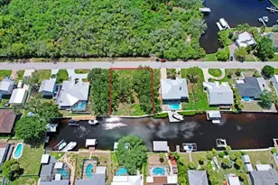 406 14th St SW, Ruskin, FL 33570 - Photo 1