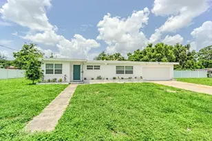 8706 Ruth Pl, Tampa, FL 33604 - Photo 6