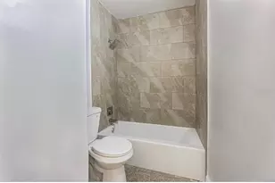 8706 Ruth Pl, Tampa, FL 33604 - Photo 36
