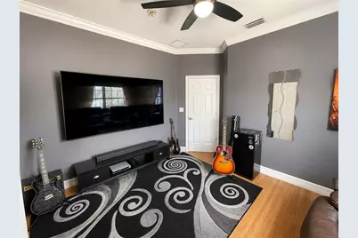 3517 Haines Road N, Saint Petersburg, FL 33704 - Photo 12